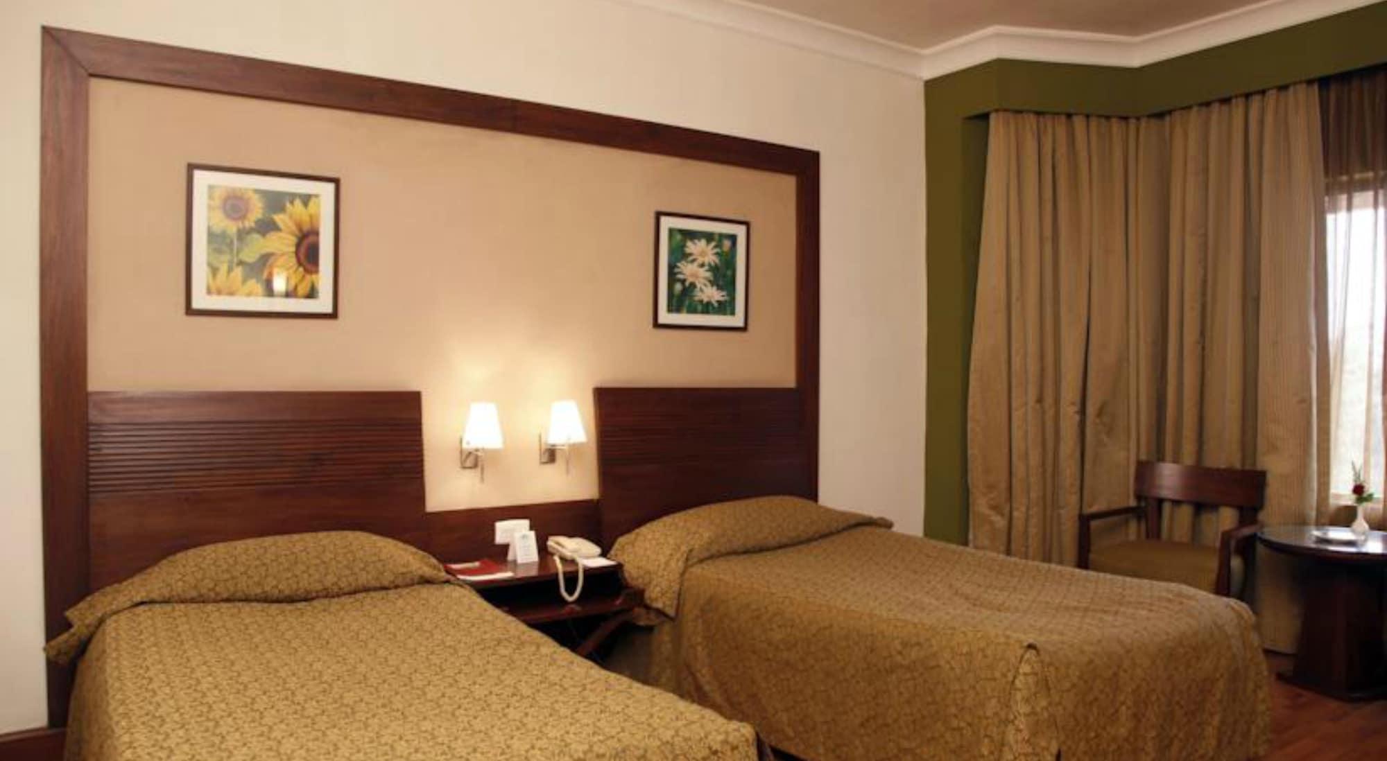 The Retreat Hotel & Convention Centre Βομβάη Εξωτερικό φωτογραφία