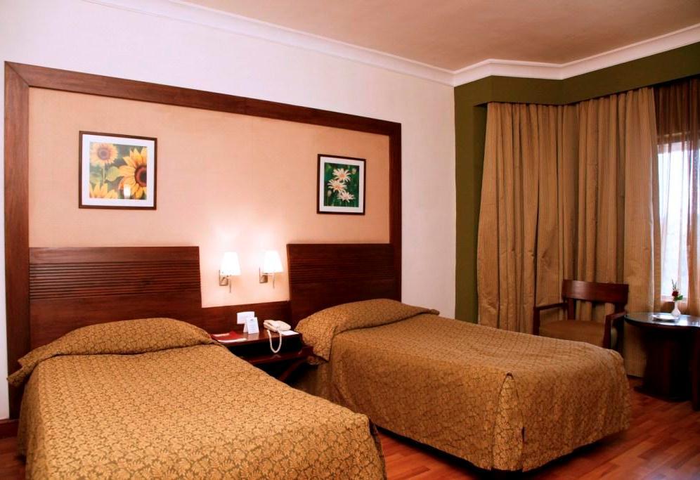 The Retreat Hotel & Convention Centre Βομβάη Εξωτερικό φωτογραφία
